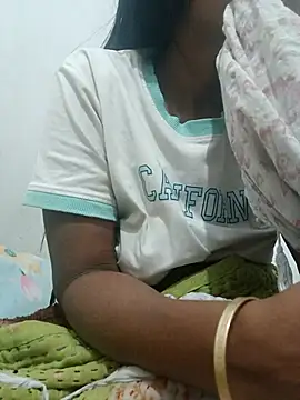 Snapshot of hotshreya69 chatting on November 28, 2025, 12:27 pm hotshreya69 online show from November 28, 2025, 12:27 pm