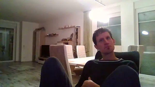 Snapshot of Trockenbau chatting on November 6, 2025, 7:40 pm Trockenbau online show from November 6, 2025, 7:40 pm