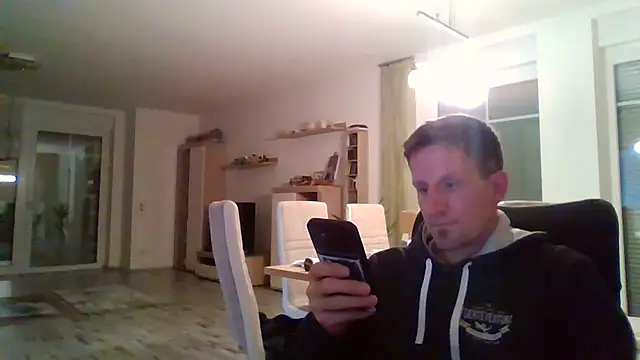 Snapshot of Trockenbau chatting on September 27, 2025, 2:56 pm Trockenbau online show from September 27, 2025, 2:56 pm