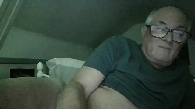 Snapshot of naughtygrandad1 chatting on September 23, 2025, 7:21 pm naughtygrandad1 online show from September 23, 2025, 7:21 pm