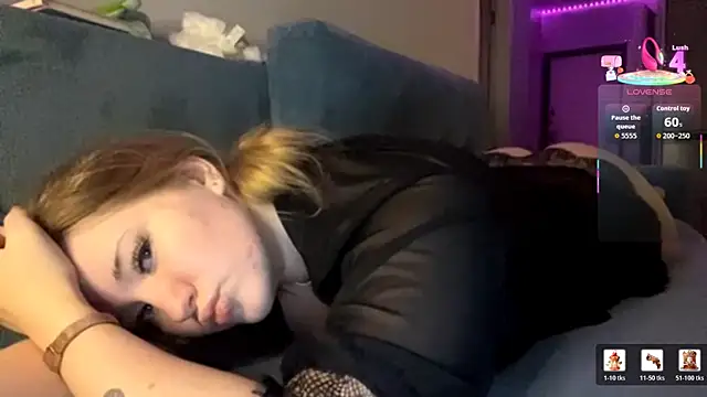 PandaFluff online show from January 11, 2026, 5:09 pm