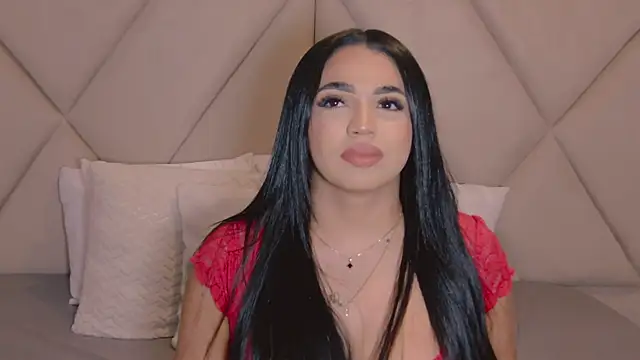 Snapshot of CharlotteeBrownn chatting on April 24, 2026, 1:29 am CharlotteeBrownn online show from April 24, 2026, 1:29 am