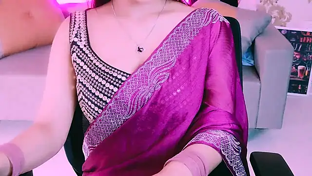 My Rose online show from February 13, 2026, 3:12 pm