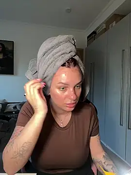 Snapshot of OliviaaFischer chatting on February 25, 2026, 4:40 pm OliviaaFischer online show from February 25, 2026, 4:40 pm