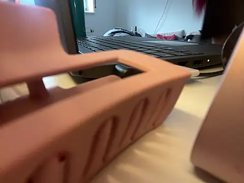 Snapshot of OliviaaFischer chatting on February 19, 2026, 10:45 am OliviaaFischer online show from February 19, 2026, 10:45 am