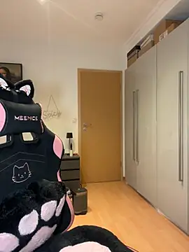 Snapshot of OliviaaFischer chatting on February 20, 2026, 11:45 am OliviaaFischer online show from February 20, 2026, 11:45 am