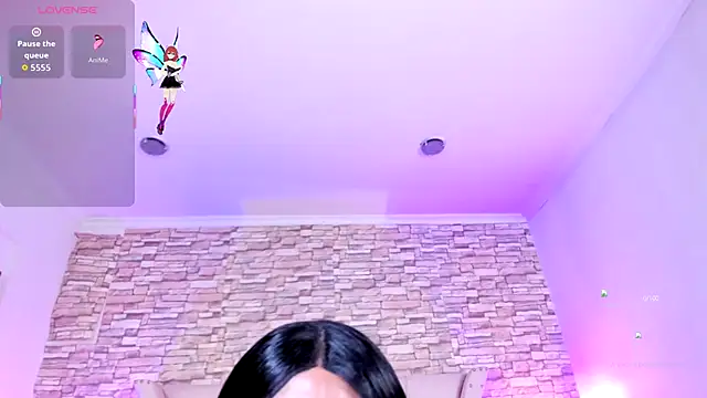 Lucia-Horny24 online show from December 3, 2025, 7:13 pm