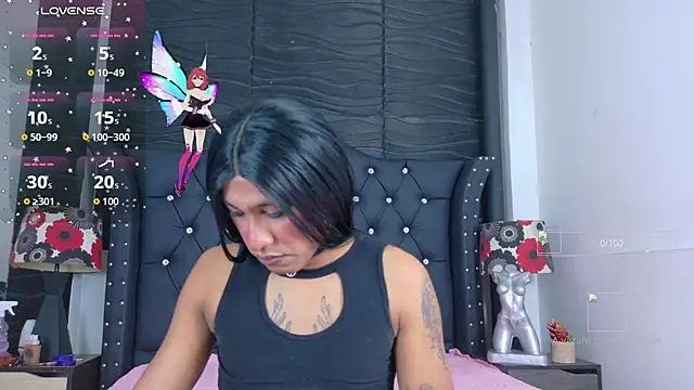 Lucia-Horny24 online show from November 5, 2025, 7:50 pm