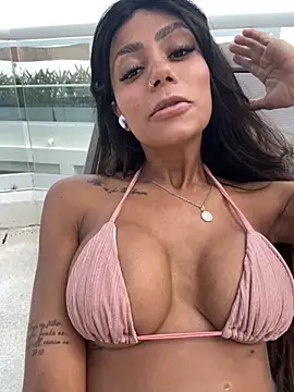 Snapshot of Sarajames chatting on November 28, 2025, 6:19 pm Sarajames online show from November 28, 2025, 6:19 pm