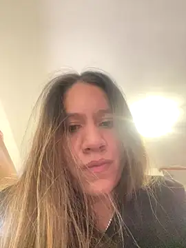 emma hot2006 online show from September 11, 2025, 4:07 pm