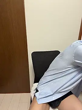 gHayato online show from April 14, 2026, 2:33 pm