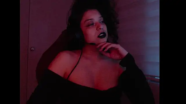 Snapshot of miss_carmila1 chatting on October 6, 2025, 10:54 pm miss carmila1 online show from October 6, 2025, 10:54 pm