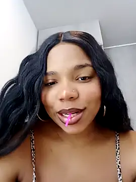 Chanell mina online show from October 28, 2025, 3:40 am