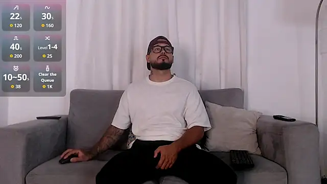 Snapshot of Eric_Evans1 chatting on October 13, 2025, 9:38 pm Eric Evans1 online show from October 13, 2025, 9:38 pm