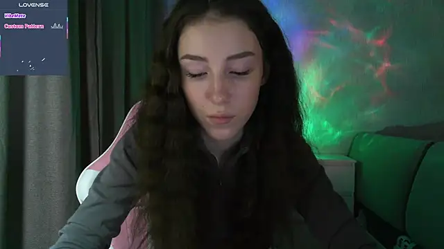 Snapshot of eskatmi chatting on January 15, 2026, 2:37 am eskatmi online show from January 15, 2026, 2:37 am