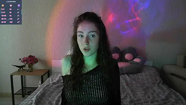 Snapshot of eskatmi chatting on September 15, 2025, 2:12 am eskatmi online show from September 15, 2025, 2:12 am