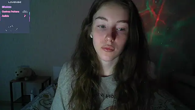 Snapshot of eskatmi chatting on October 10, 2025, 12:33 am eskatmi online show from October 10, 2025, 12:33 am