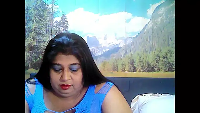 Snapshot of indianhoney694u chatting on October 18, 2025, 5:09 am indianhoney694u online show from October 18, 2025, 5:09 am