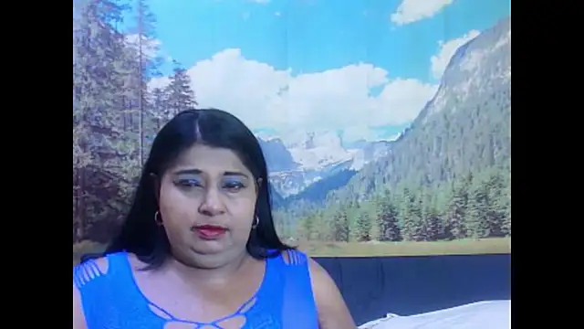 Snapshot of indianhoney694u chatting on February 10, 2026, 5:17 am indianhoney694u online show from February 10, 2026, 5:17 am