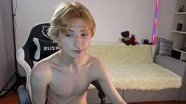 Your avatar online show from September 11, 2025, 10:37 am