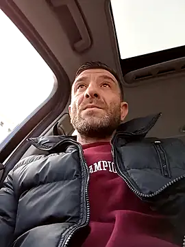 Snapshot of Alexdaniel89 chatting on March 4, 2026, 2:03 pm Alexdaniel89 online show from March 4, 2026, 2:03 pm