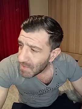 Snapshot of Alexdaniel89 chatting on April 2, 2026, 6:20 am Alexdaniel89 online show from April 2, 2026, 6:20 am