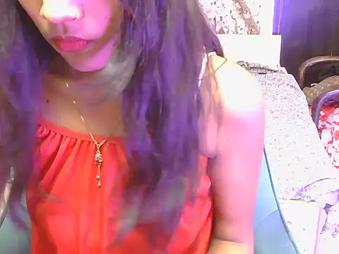 hoty-priya online show from April 12, 2026, 5:11 am