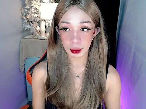 urgirl maria online show from September 23, 2025, 7:04 am