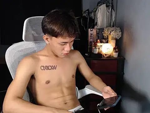 Snapshot of naughtyboyloy_0 chatting on February 21, 2026, 5:26 pm naughtyboyloy 0 online show from February 21, 2026, 5:26 pm