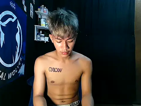 naughtyboyloy 0 online show from November 7, 2025, 7:46 am