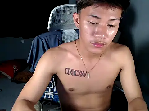 naughtyboyloy 0 online show from April 3, 2026, 6:14 pm