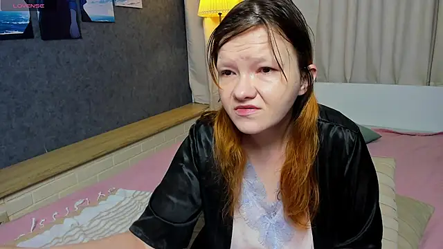 Nora lovvvv online show from November 29, 2025, 10:15 am