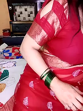 Snapshot of PRIYA_22 chatting on May 6, 2026, 6:39 am PRIYA 22 online show from May 6, 2026, 6:39 am