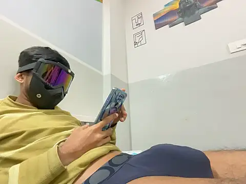 Snapshot of monster_fuck chatting on November 12, 2025, 11:25 am monster fuck online show from November 12, 2025, 11:25 am