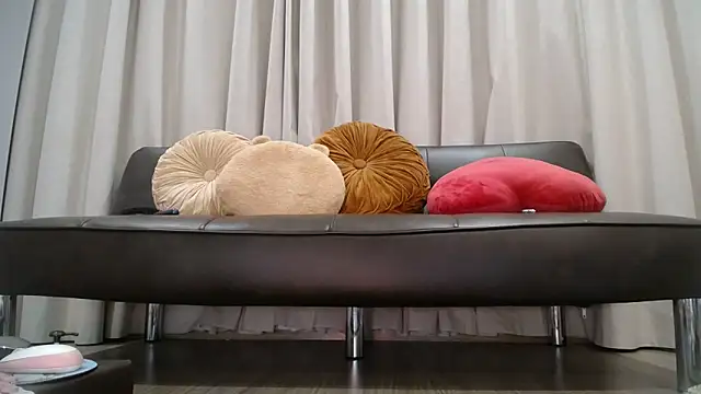 Snapshot of Liz_Hu chatting on February 10, 2025, 11:04 am Liz Hu online show from February 10, 2025, 11:04 am