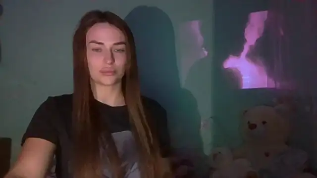 MandiBrooks online show from September 18, 2025, 8:12 pm