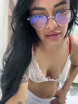 Snapshot of Melissa_coch chatting on February 14, 2026, 9:59 pm Melissa coch online show from February 14, 2026, 9:59 pm