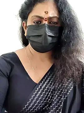 Snapshot of Sweetie_swetha37 chatting on December 1, 2025, 12:44 am Sweetie swetha37 online show from December 1, 2025, 12:44 am