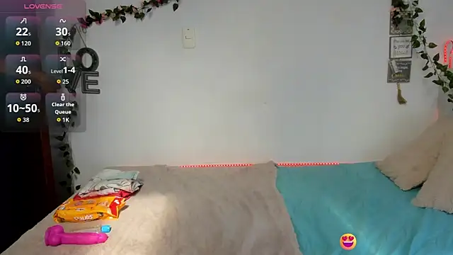 Snapshot of sofia-belle chatting on May 11, 2026, 1:56 pm sofia-belle online show from May 11, 2026, 1:56 pm