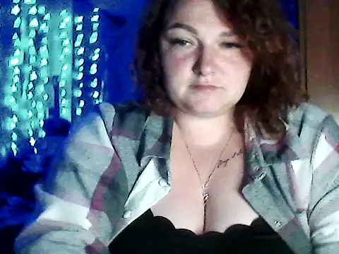 Snapshot of AngelQSky chatting on May 23, 2026, 8:52 pm AngelQSky online show from May 23, 2026, 8:52 pm