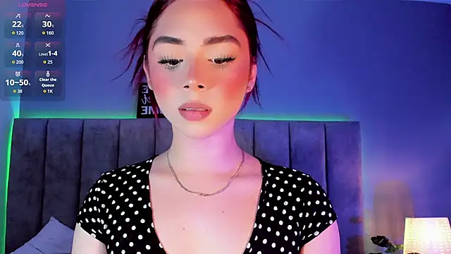 Arianna Ponce online show from September 13, 2025, 5:40 am