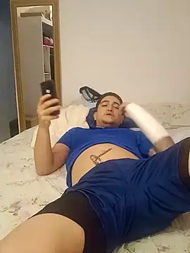 Snapshot of Picademel2525 chatting on November 16, 2025, 5:06 pm Picademel2525 online show from November 16, 2025, 5:06 pm