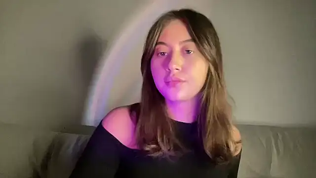 Snapshot of StellarAlice chatting on October 26, 2025, 6:08 pm StellarAlice online show from October 26, 2025, 6:08 pm