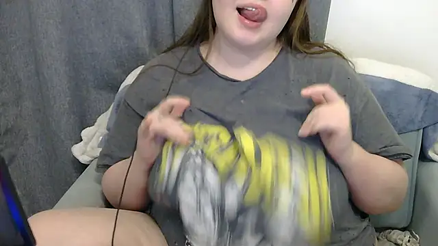 Snapshot of brattyprincessemma chatting on February 18, 2026, 6:26 pm brattyprincessemma online show from February 18, 2026, 6:26 pm