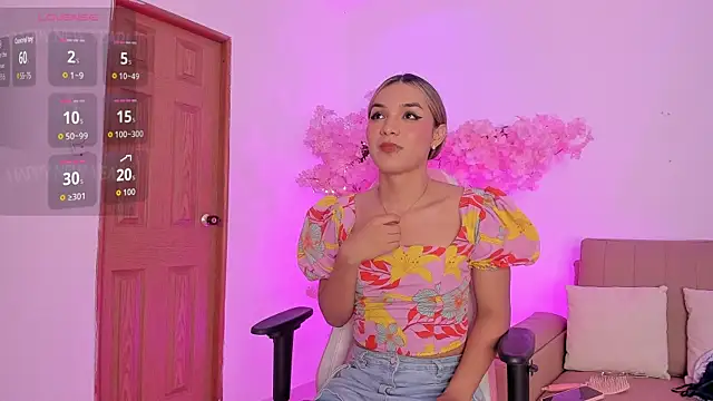 Snapshot of Doll_Isa_ chatting on January 7, 2026, 6:13 pm Doll Isa online show from January 7, 2026, 6:13 pm