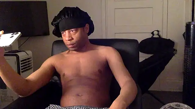 Snapshot of Diodre_Benyoon chatting on February 8, 2026, 12:58 pm Diodre Benyoon online show from February 8, 2026, 12:58 pm