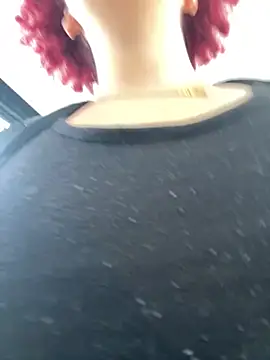 Enyagleam  online show from October 12, 2025, 8:32 pm