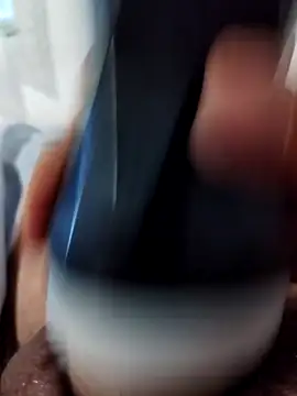 Snapshot of VarRob8902 chatting on October 9, 2025, 5:08 am VarRob8902 online show from October 9, 2025, 5:08 am