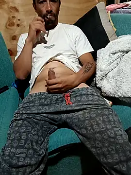 Snapshot of lakiste69-35 chatting on February 6, 2026, 2:40 am lakiste69-35 online show from February 6, 2026, 2:40 am