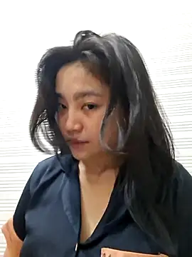 Snapshot of Minn-cute chatting on April 23, 2026, 3:02 am Minn-cute online show from April 23, 2026, 3:02 am
